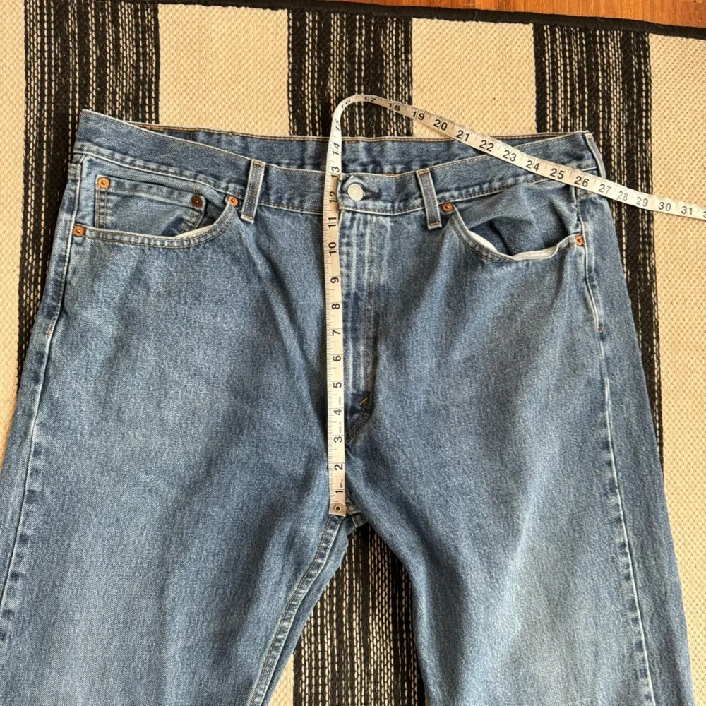 Levi's 505 Men's‎ Straight Leg Medium Wash Size W40/ L34